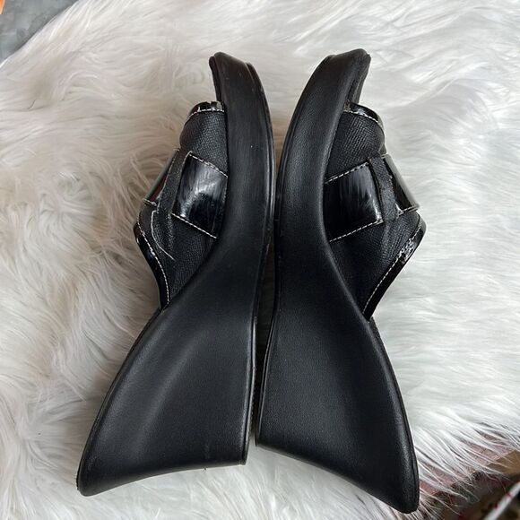Bongo Black Buckle Wedge Sandals Heels Size 6.5 - Picture 6 of 9